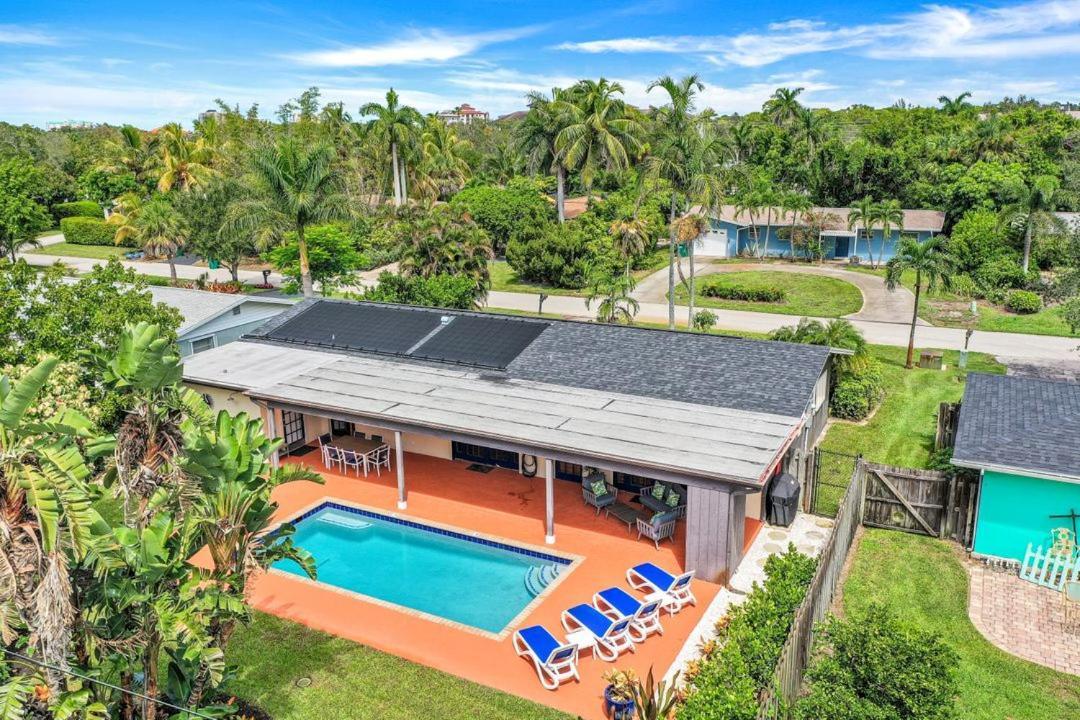 Naples Lastrada - Private Pool, 12 Mins To Beach ภายนอก รูปภาพ