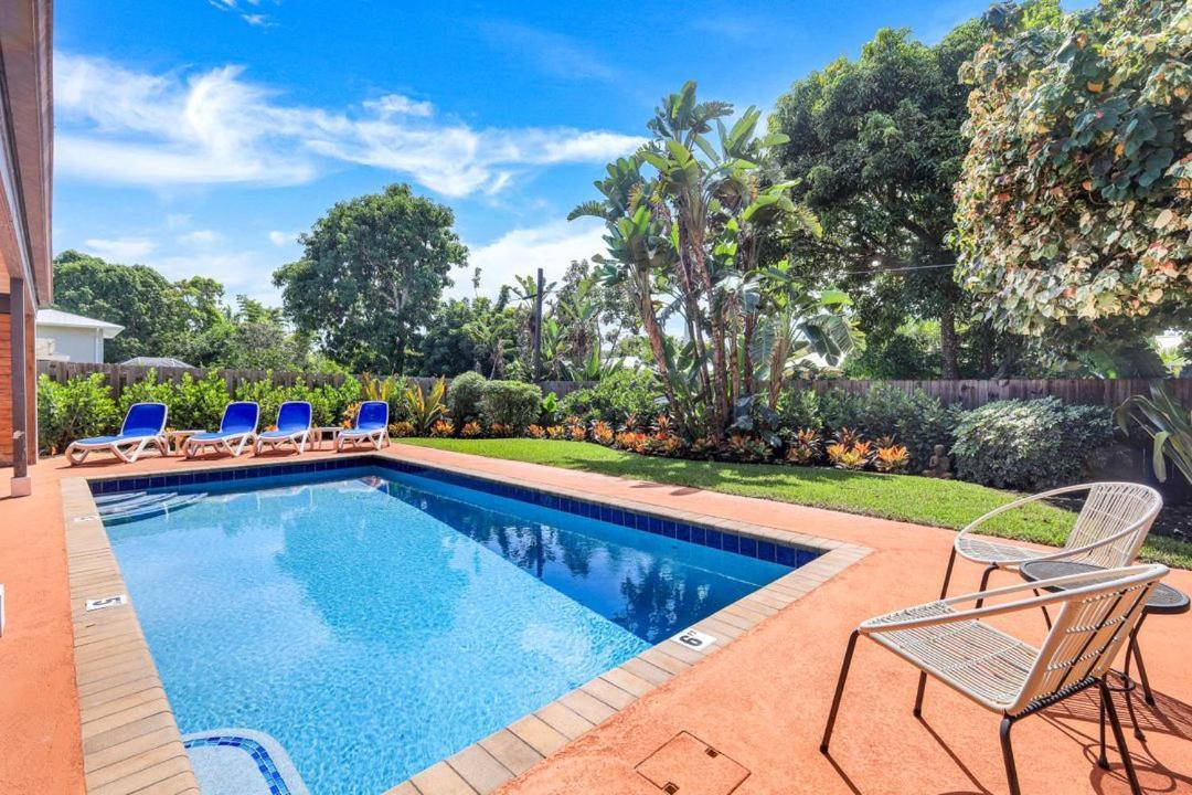 Naples Lastrada - Private Pool, 12 Mins To Beach ภายนอก รูปภาพ