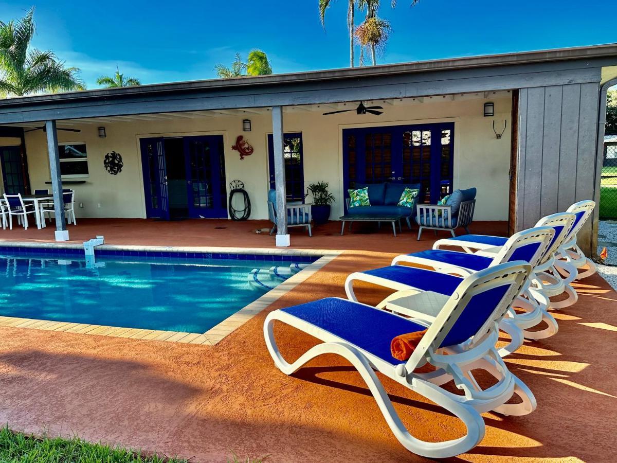 Naples Lastrada - Private Pool, 12 Mins To Beach ภายนอก รูปภาพ