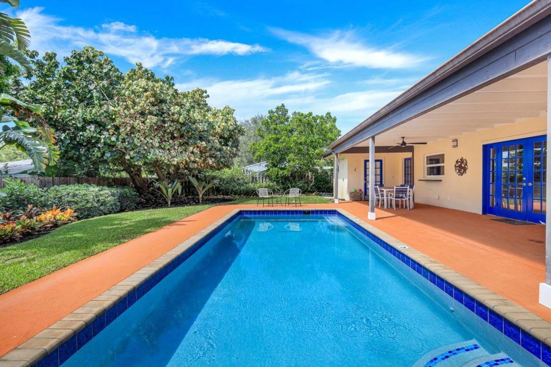 Naples Lastrada - Private Pool, 12 Mins To Beach ภายนอก รูปภาพ