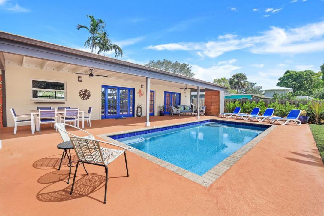 Naples Lastrada - Private Pool, 12 Mins To Beach ภายนอก รูปภาพ